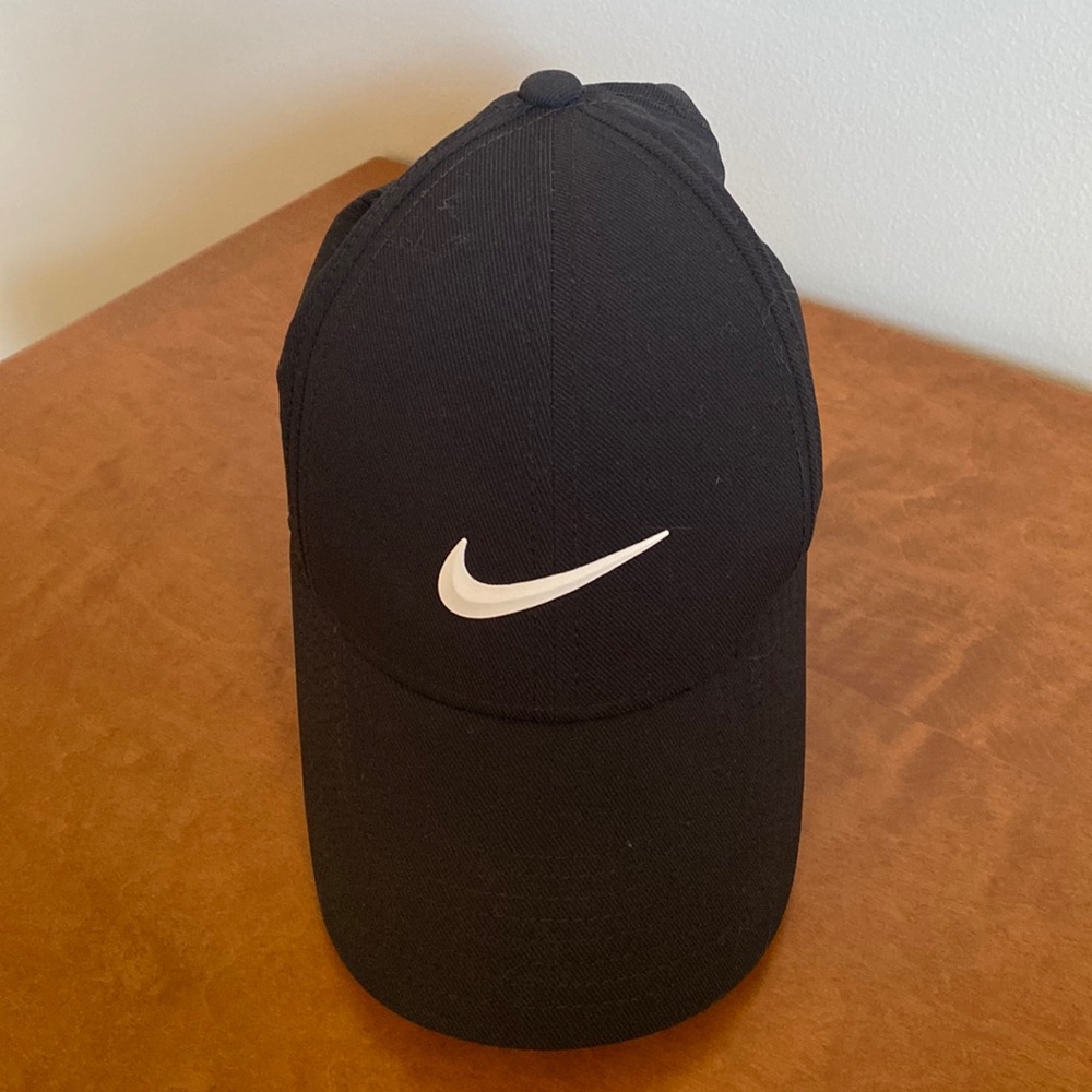 Nike golf hat